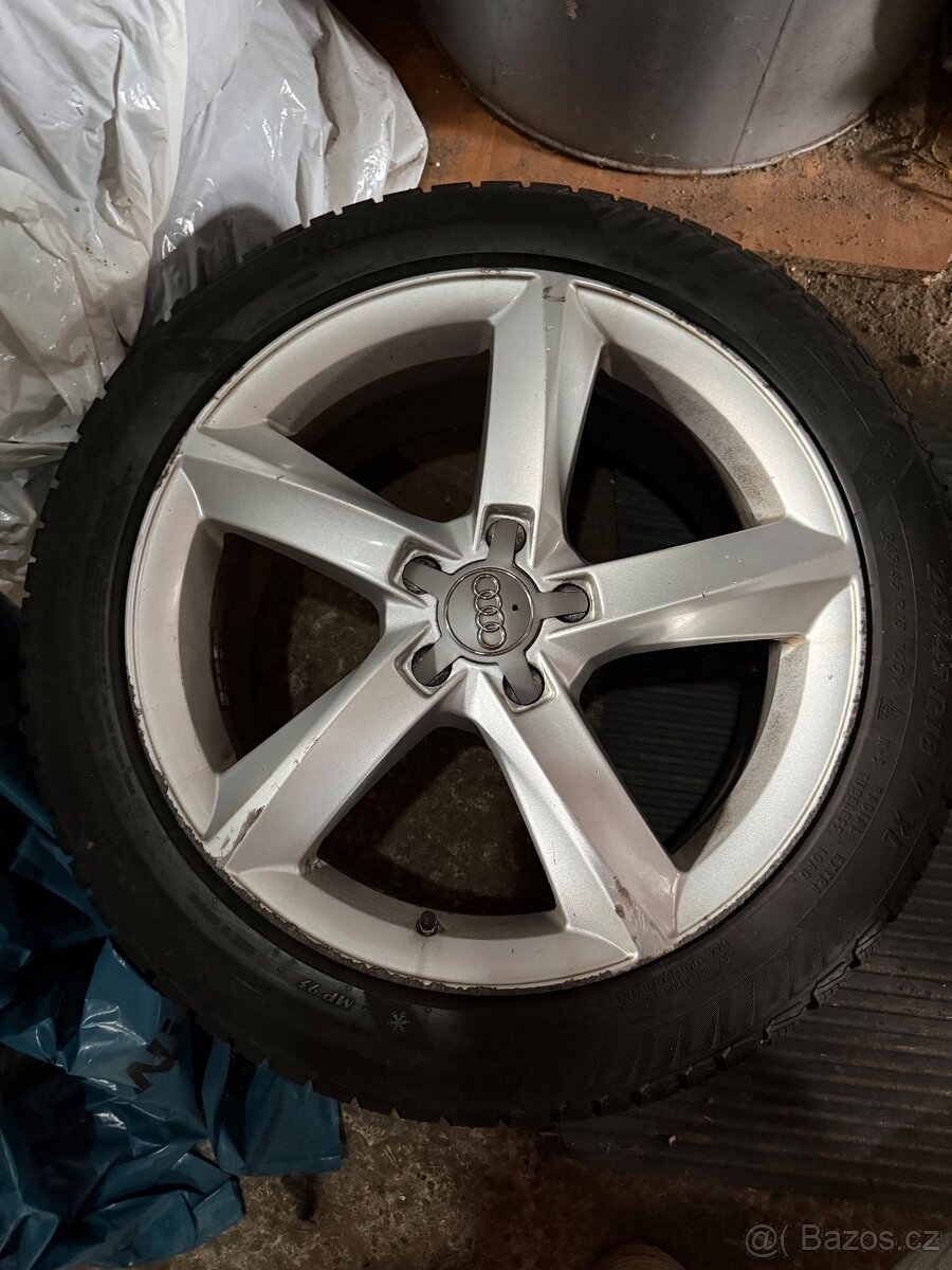 Original ALU Audi A7 se zimním pneu R18