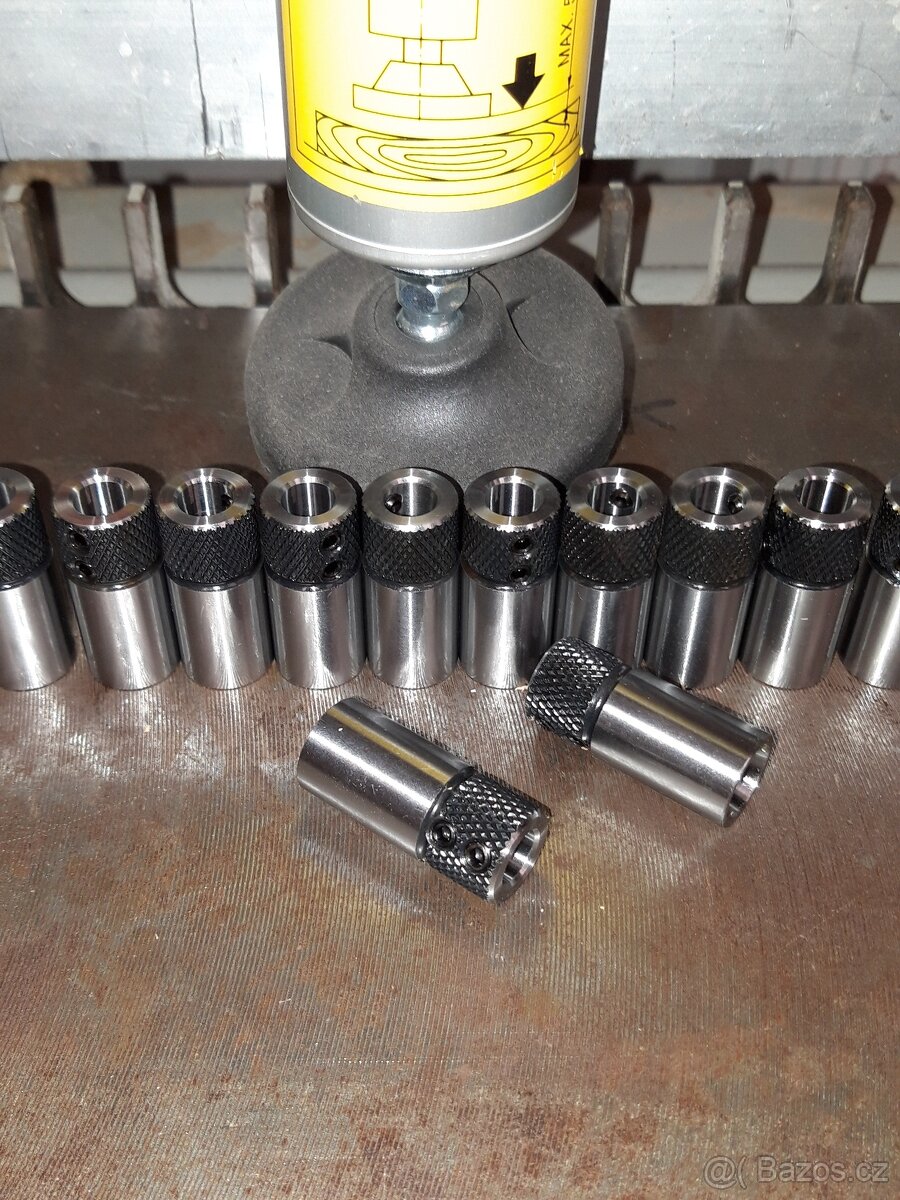 pouzdra na kolíkovačku Vitap.Robland