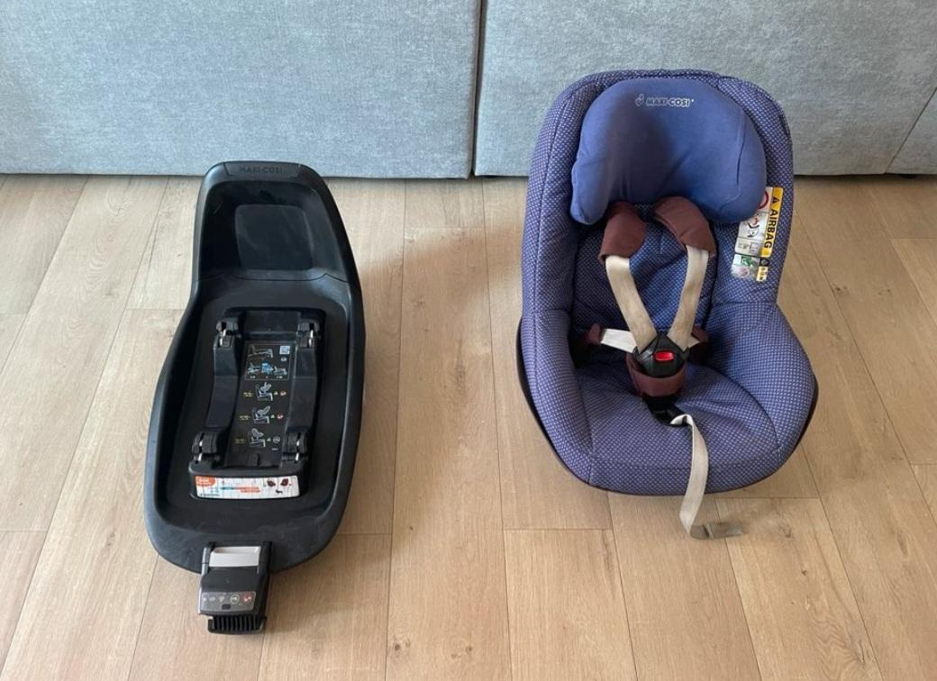 Maxi-Cosi 2 Way Pearl se zakladnou isofix bl
