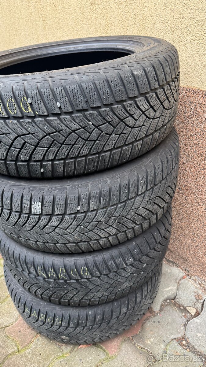 225/55/17 Good Year Ultra Grip zimní - Run Flat