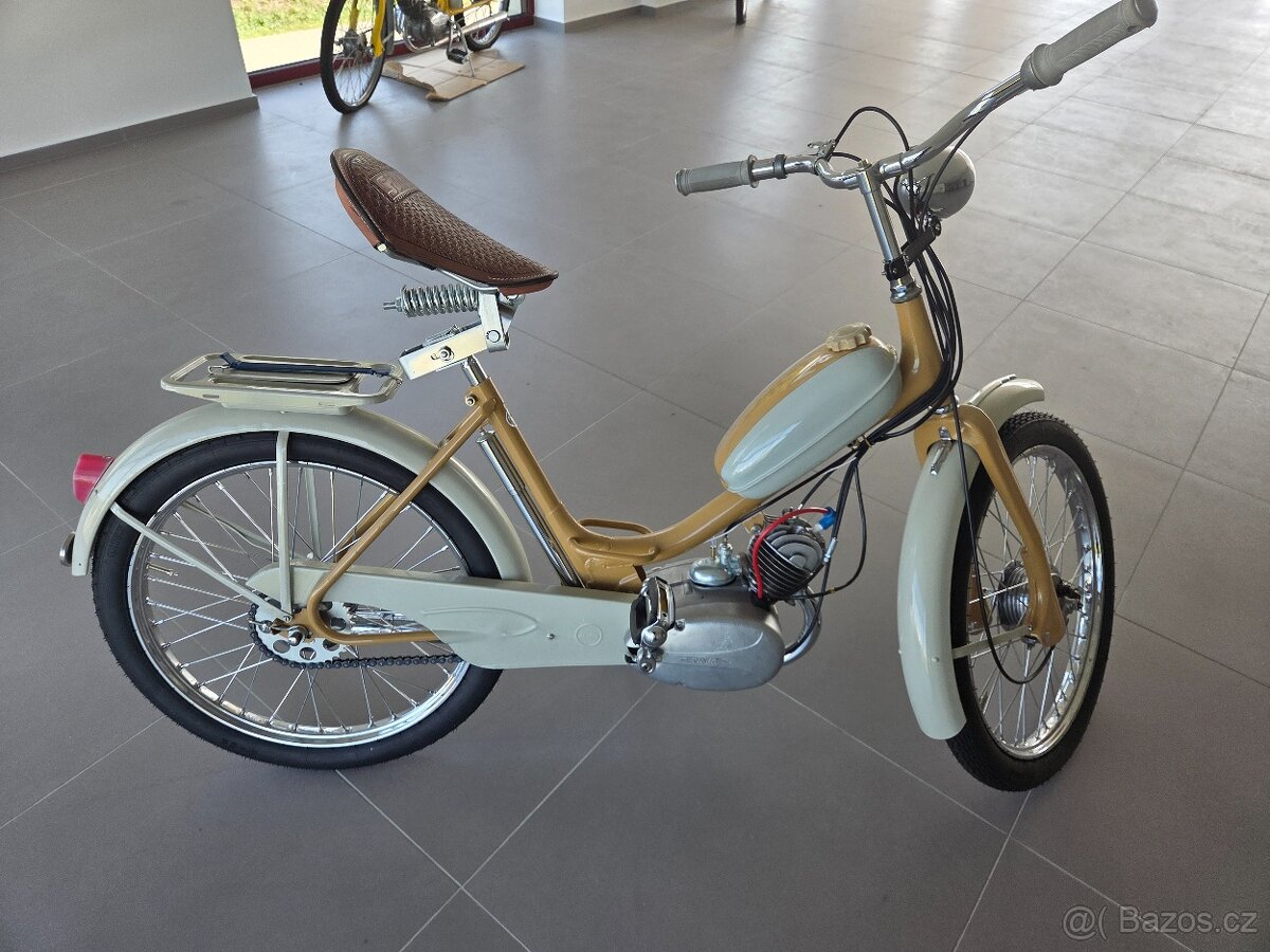 Stadion S11 kávový