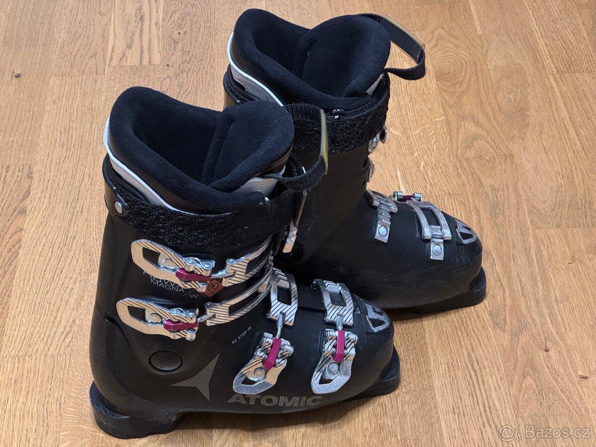 Dětské lyžařské boty ATOMIC vel. 24