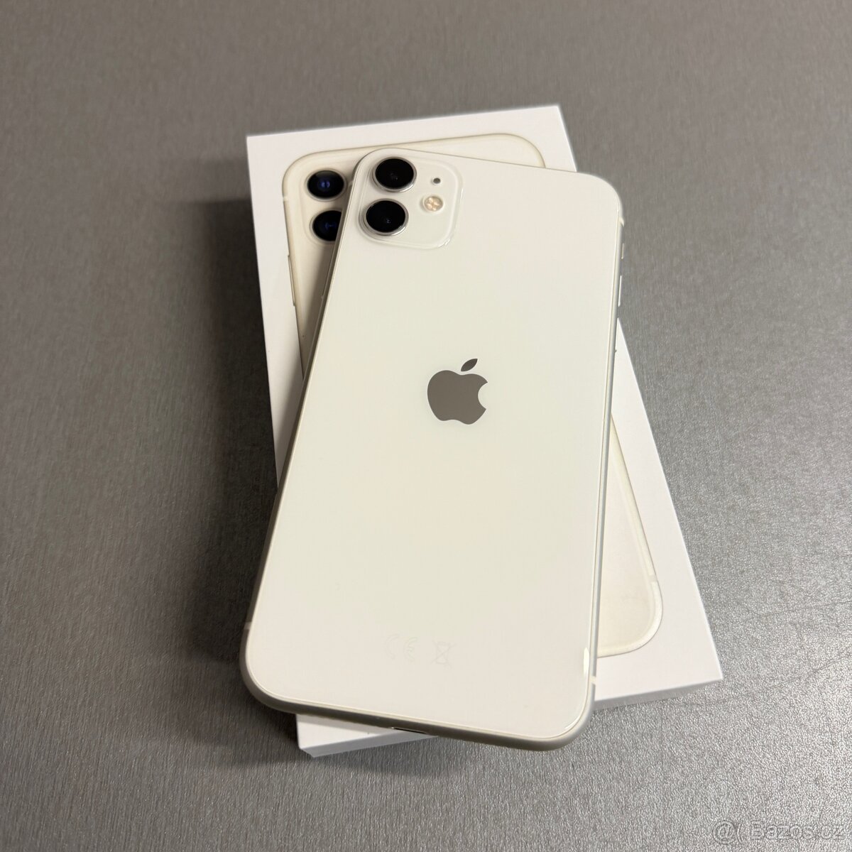 iPhone 11 128GB bílý, jako nový, 12 měsíců záruka