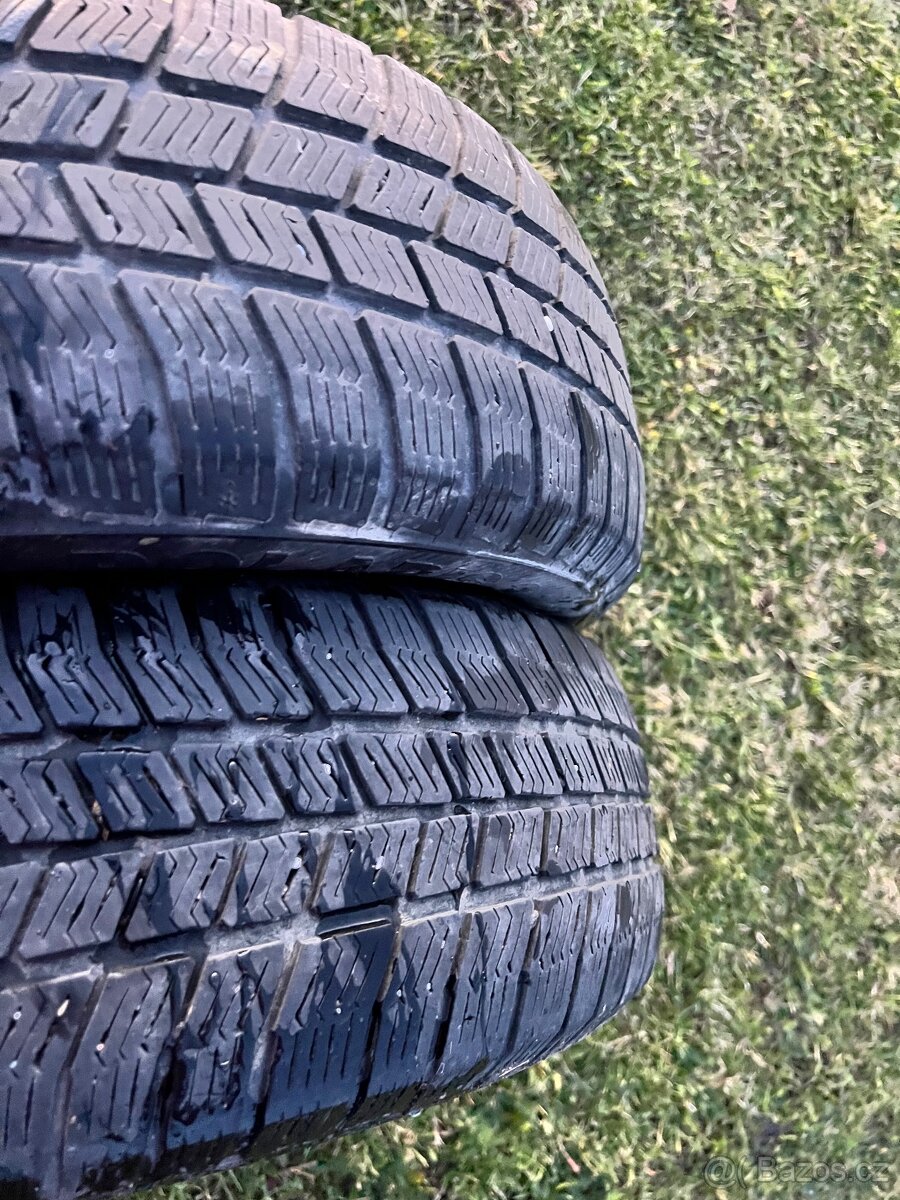 2ks zimní pneu 195/65 r15
