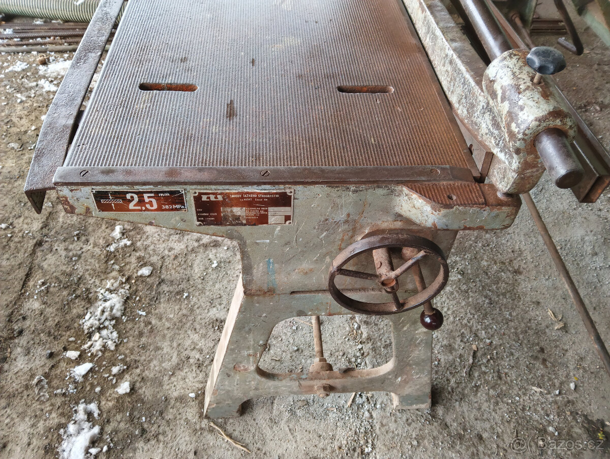 Ruční tabulové nůžky na plech