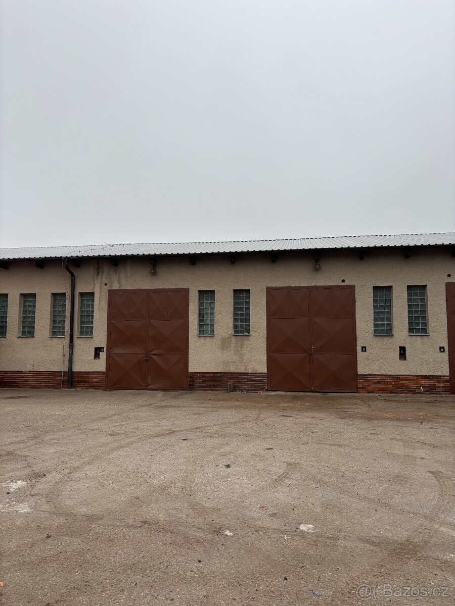 Pronájem skladu/garáže