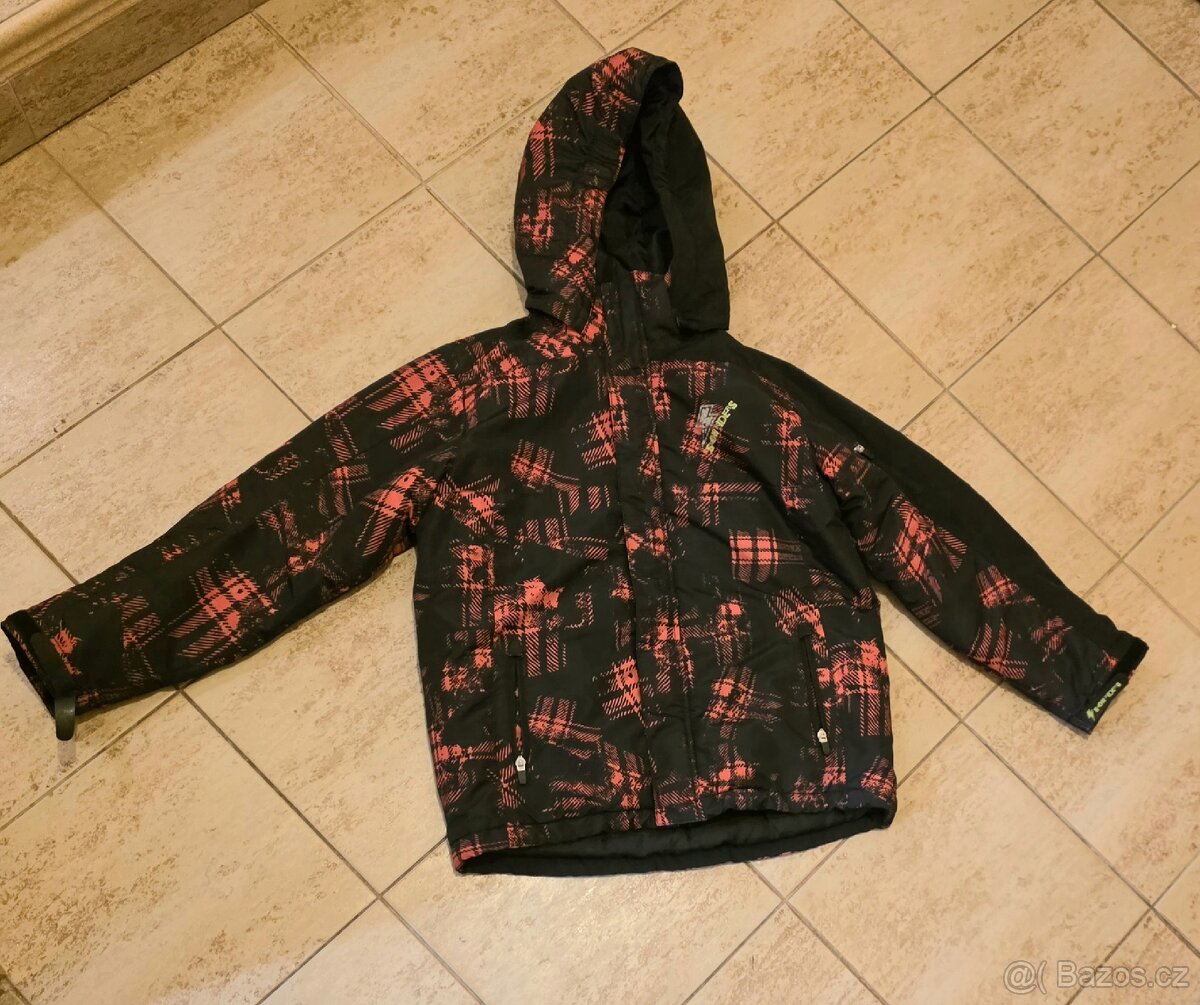 Zimní bunda vel.152