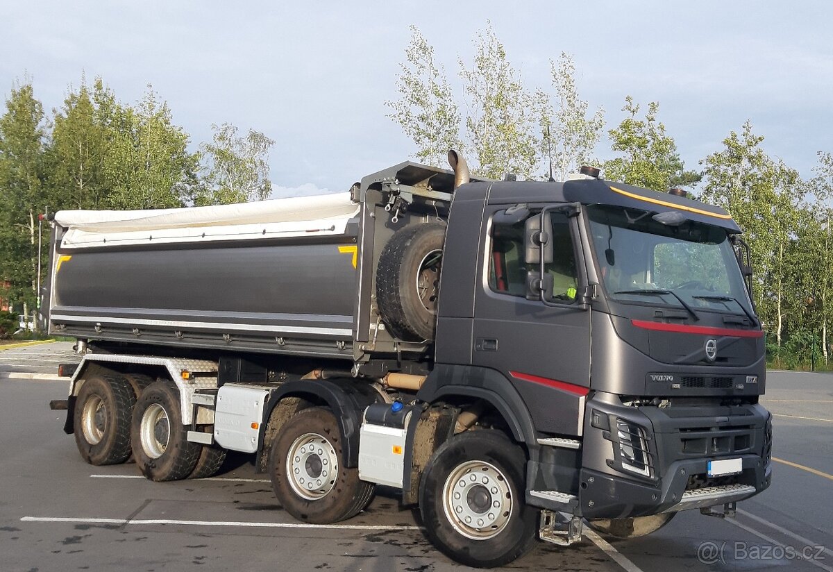VOLVO FMX 8x4 BORDMATIC / TAŽNÉ / plachta