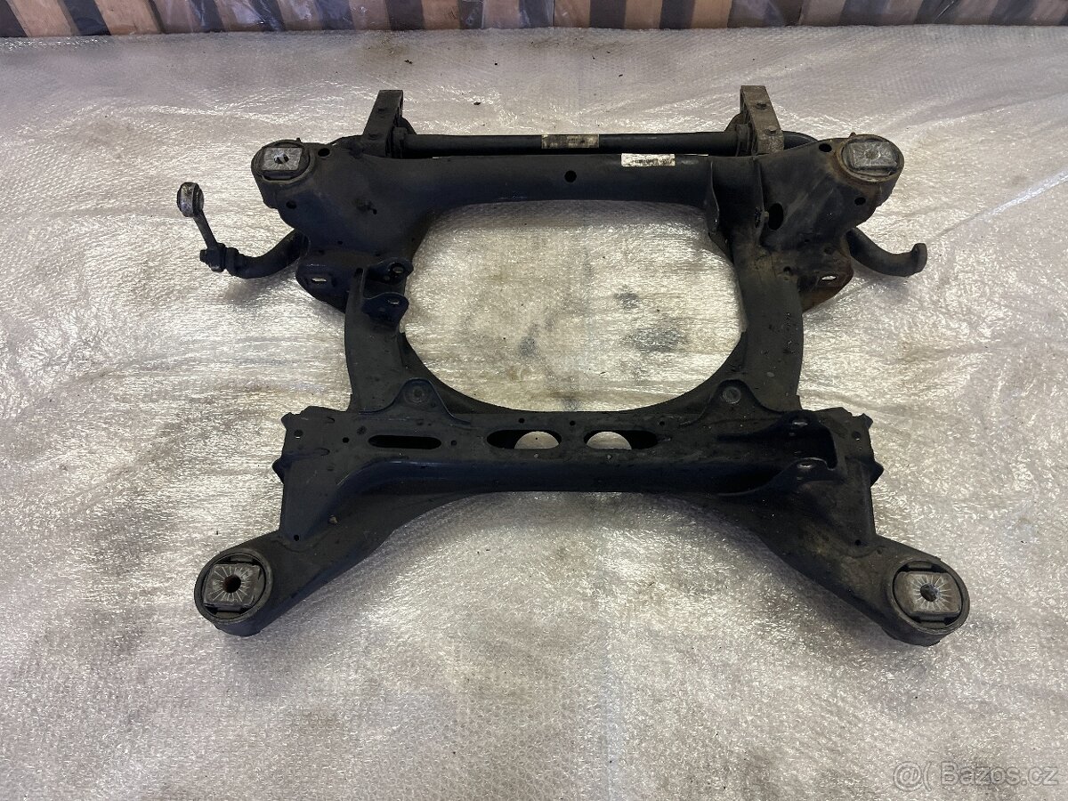 PŘEDNÍ NÁPRAVNICE AUDI Q7 4L 7L0400025