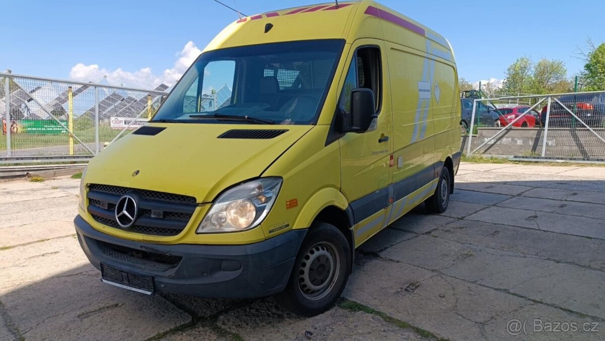 Mercedes Benz Sprinter 318CDI 906 3.0L V6 manual rv. 2008