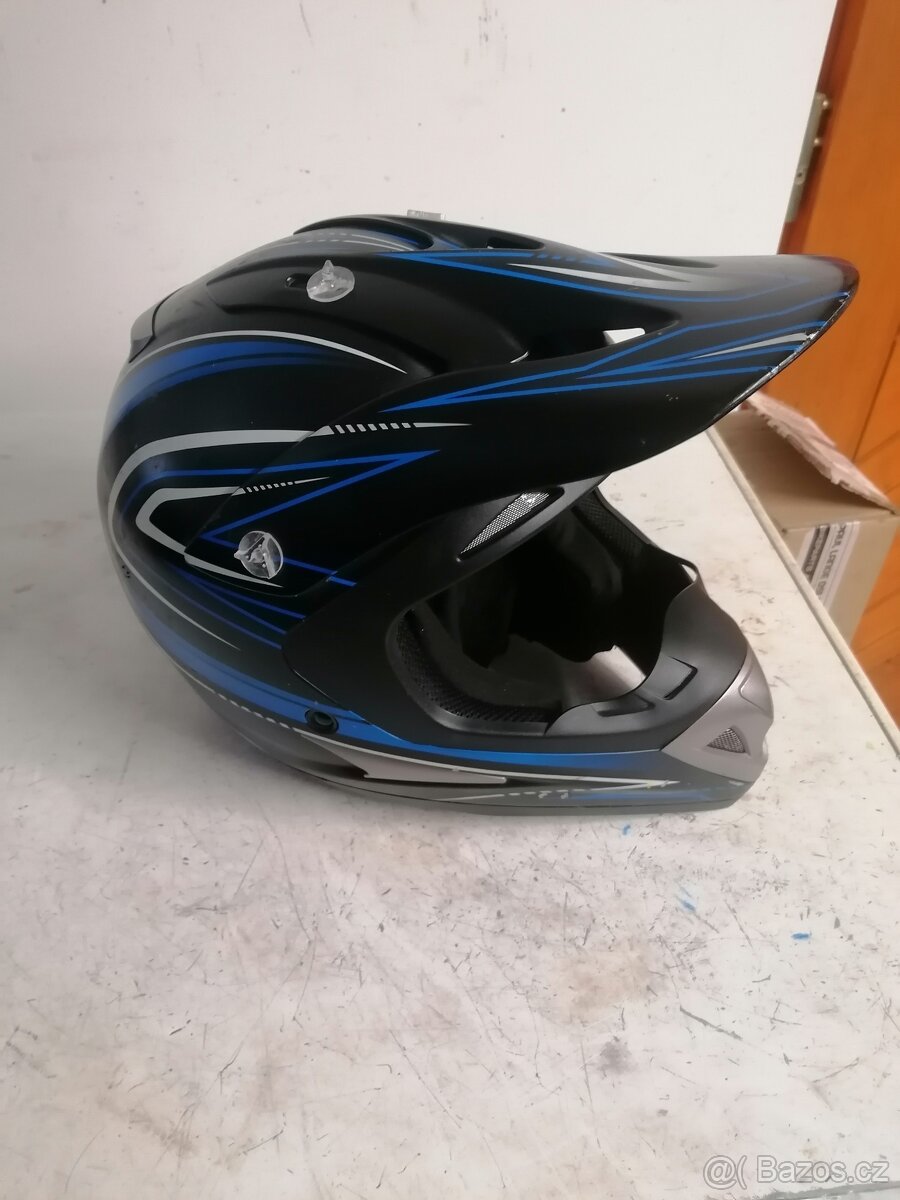 Motokrosová helma