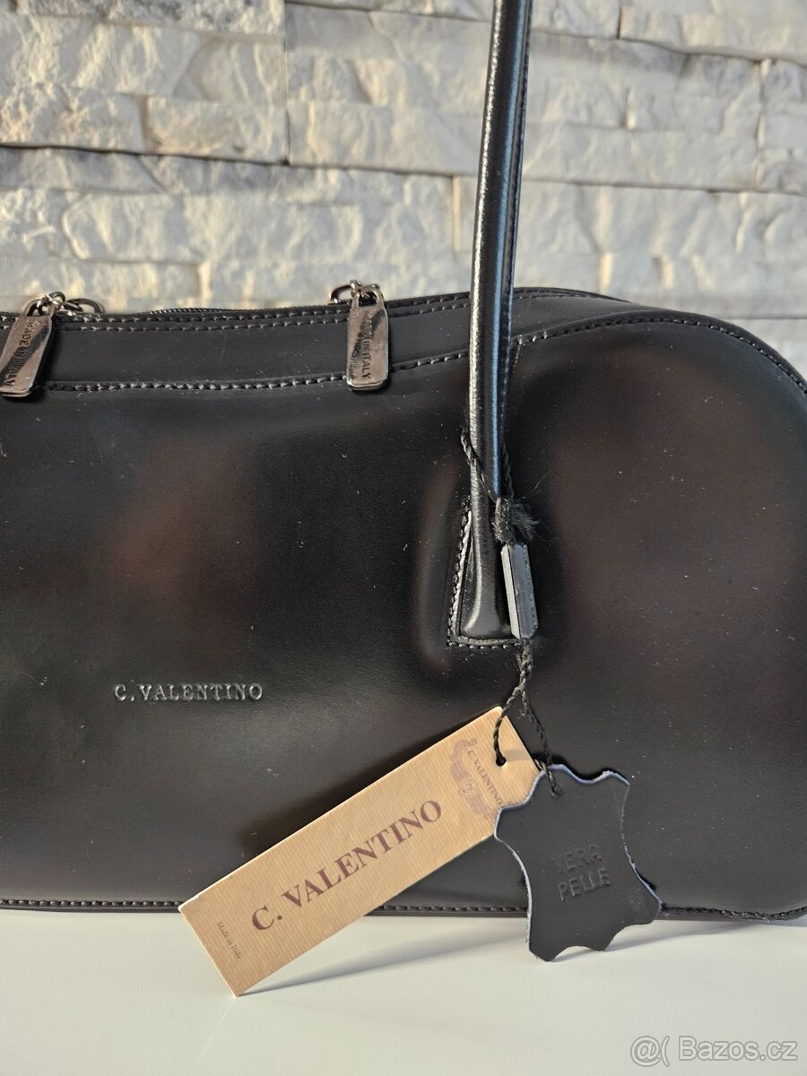značková kabelka černá Valentino kožená