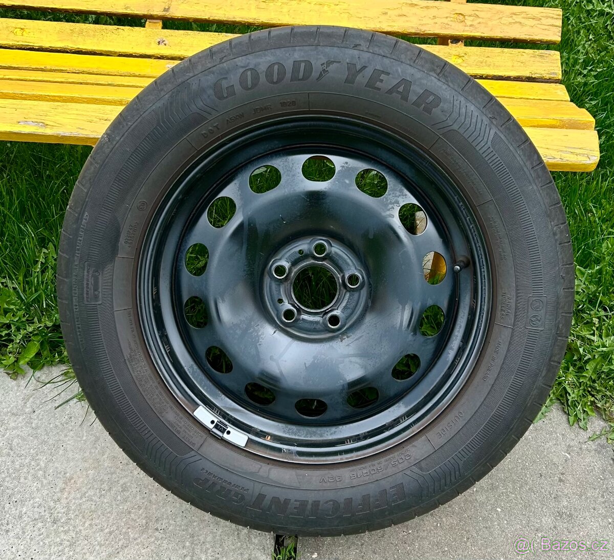 Letní pneu 205/60 R16
