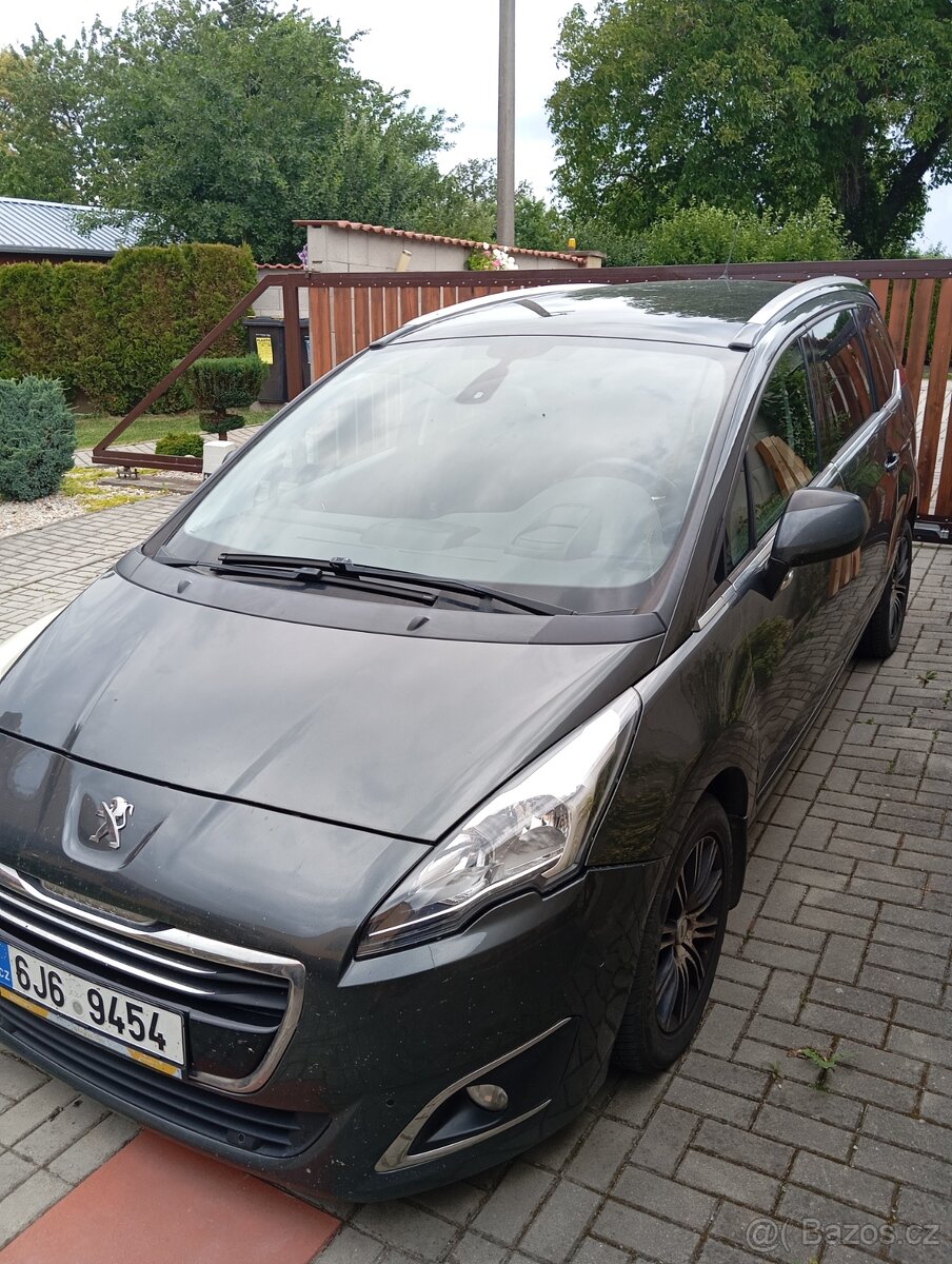 Peugeot 5008 vadná převodovka