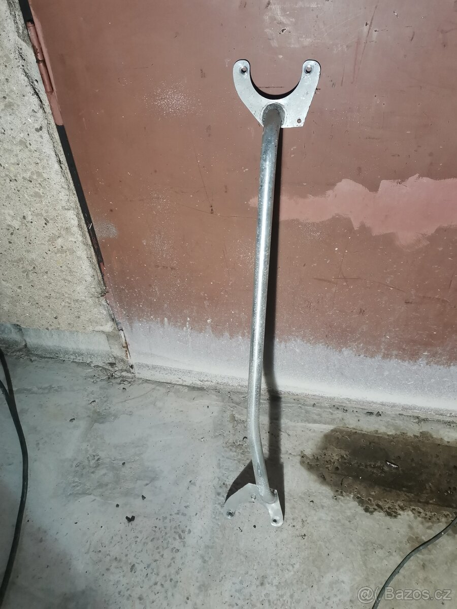 Škoda Felicia vzpěra