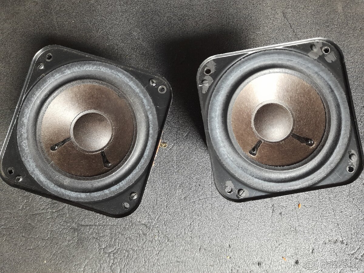 Tesla arz4604