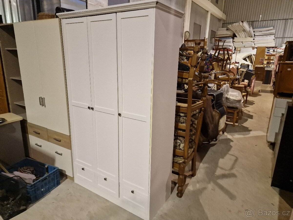 Skrin Šatní Lamino 48x120 výška 200 cm