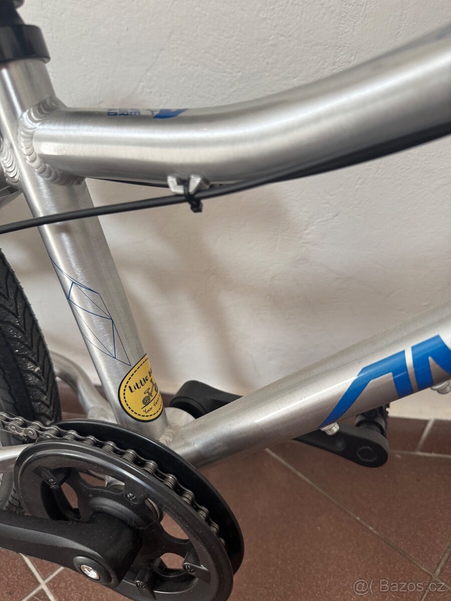 Dětské lehké kolo AMULET 20