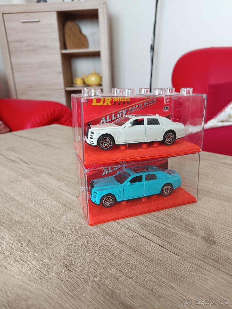 2x model Rolls-Royce 1:43.
