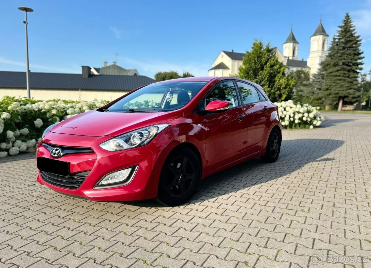 Hyundai i30 1.4 Style Benzin 1Maj