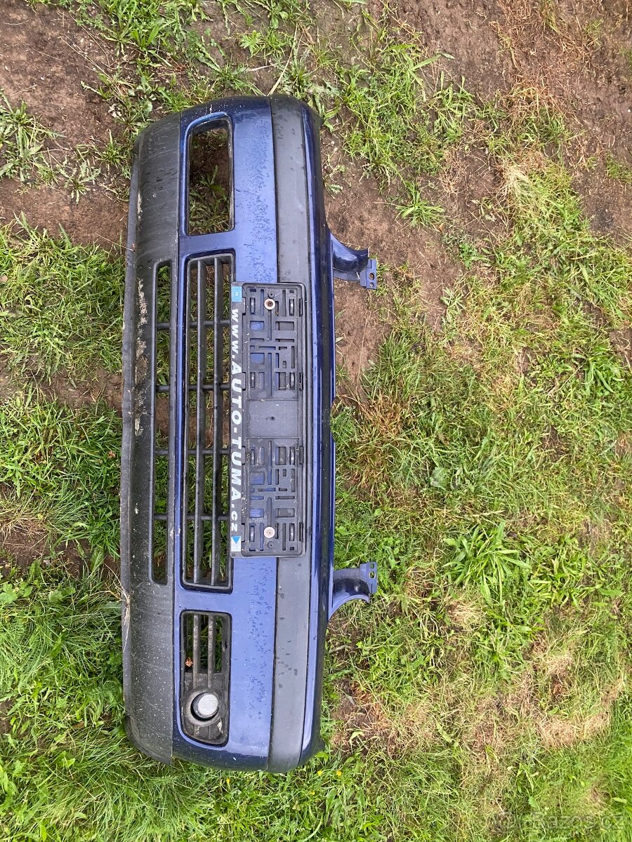 Prodám přední i zadní nárazník na VW GOLF 4