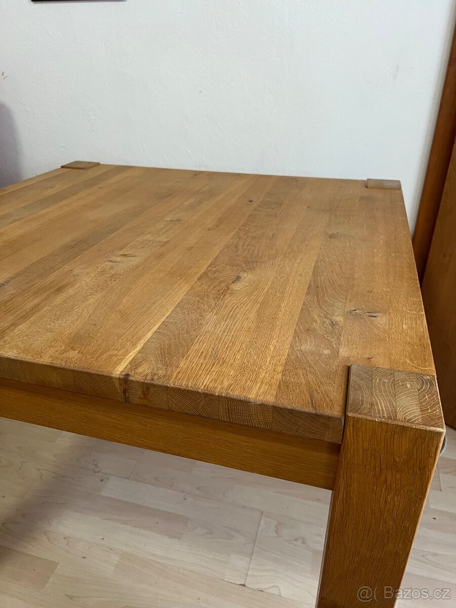 Stůl kuchyňský jídelní masiv zdarma za odvoz