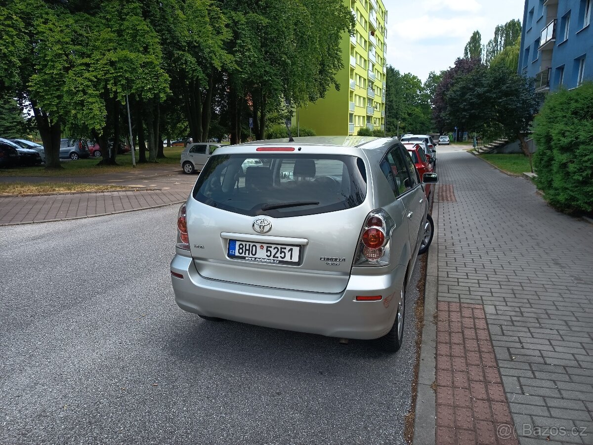 TOYOTA COROLLA VERSO 04-09 5 DVEŘE
