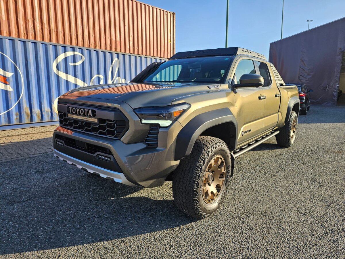TACOMA Trailhunter 2,4L 326 PS Benzin/Hybrid NEW model 2025