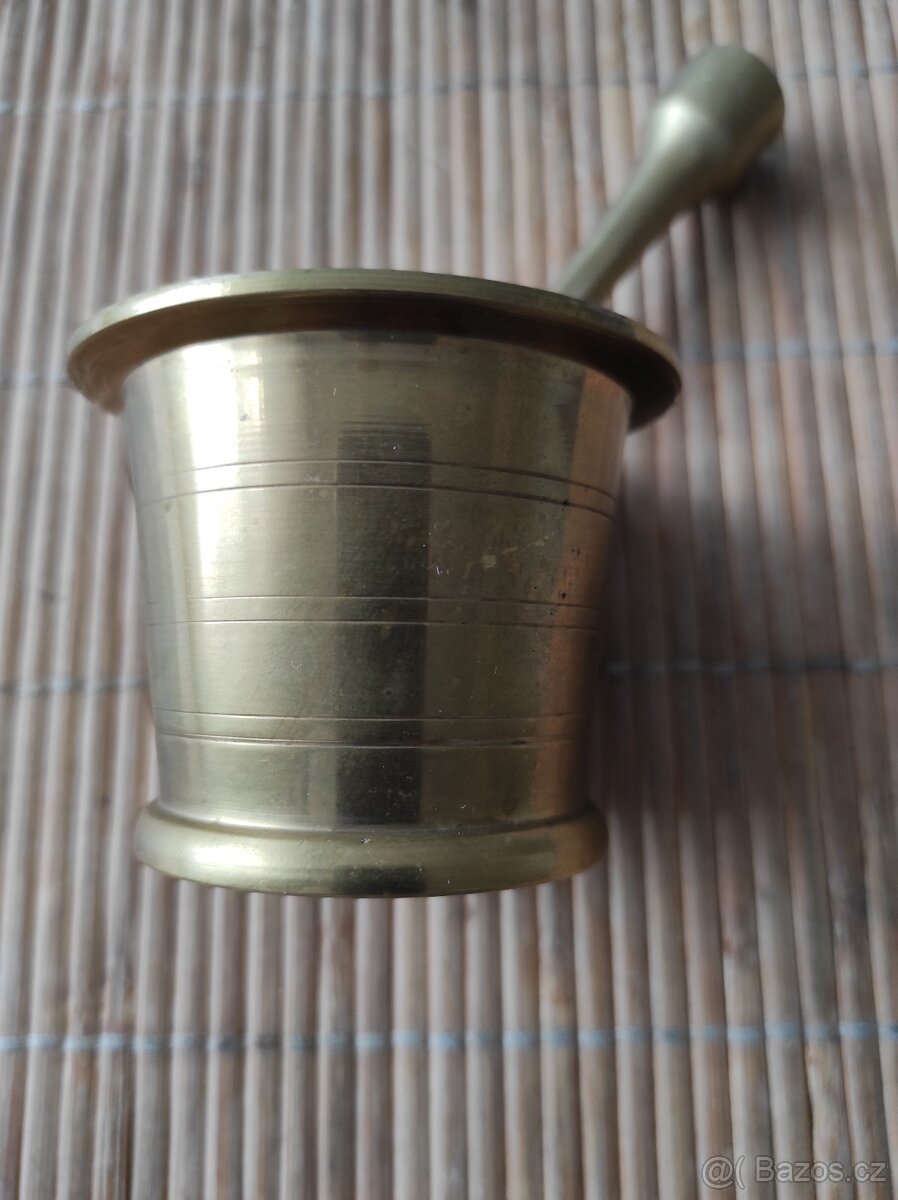 Hmoždíř mosazný - retro