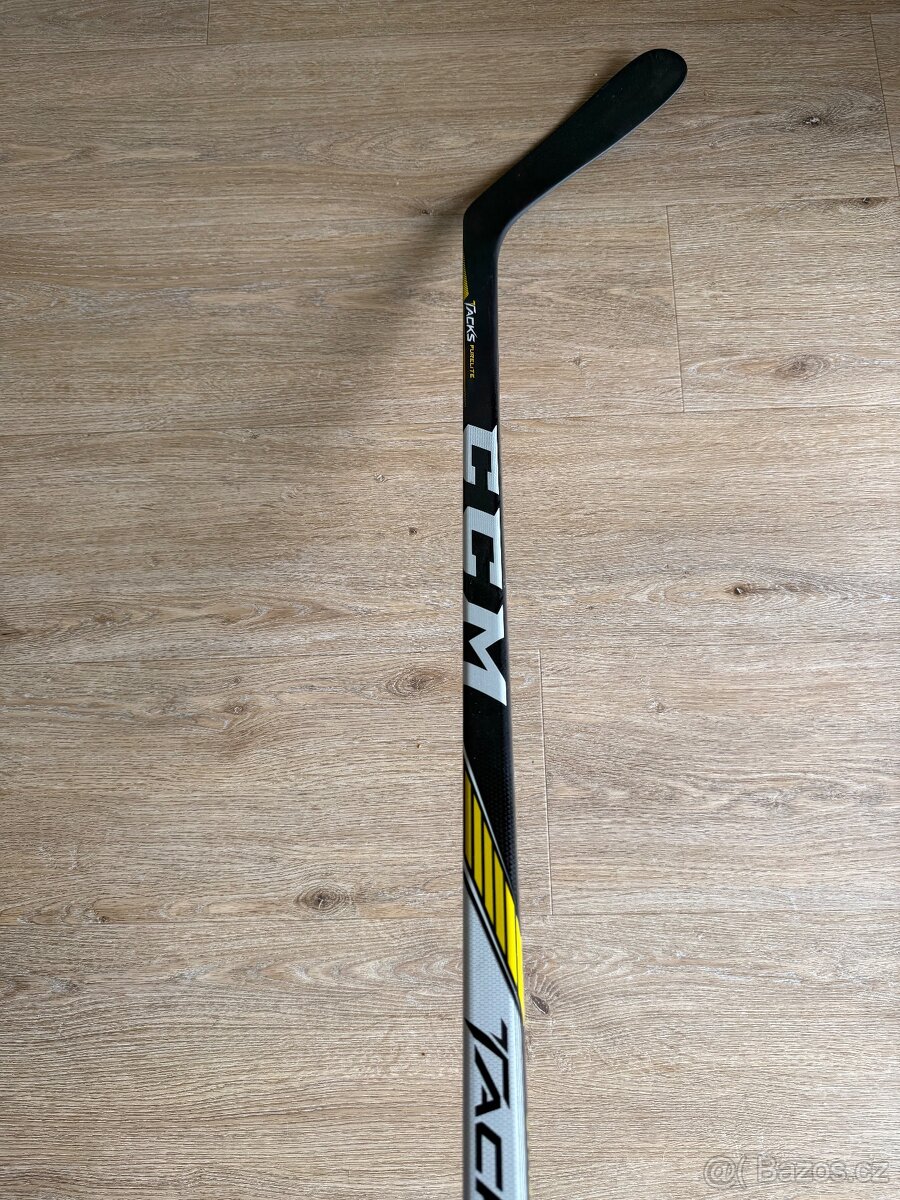 NOVÁ Hokejka CCM TACKS, INT., pravá P29, flex 65
