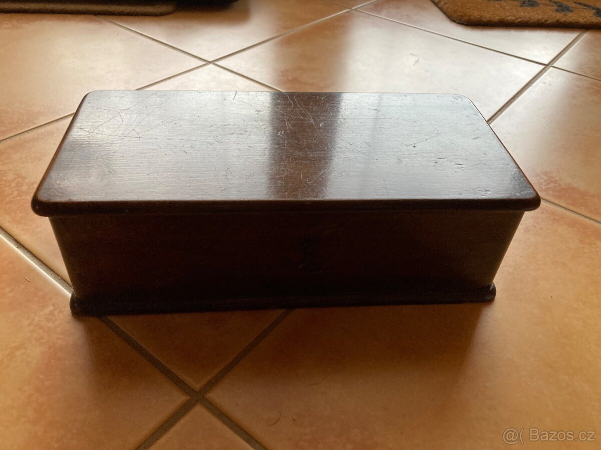 Dřevěná krabička