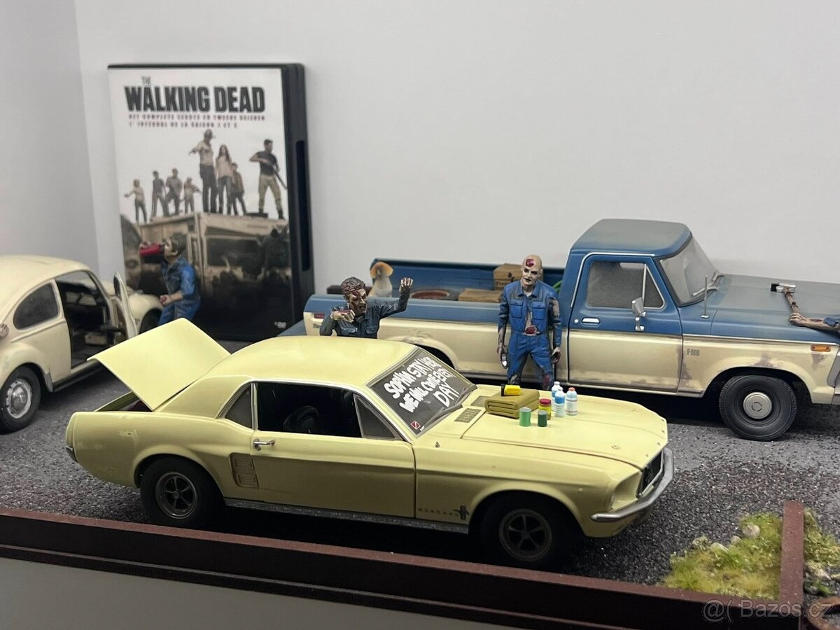 1:18 The Walking Dead TV Series Model Car