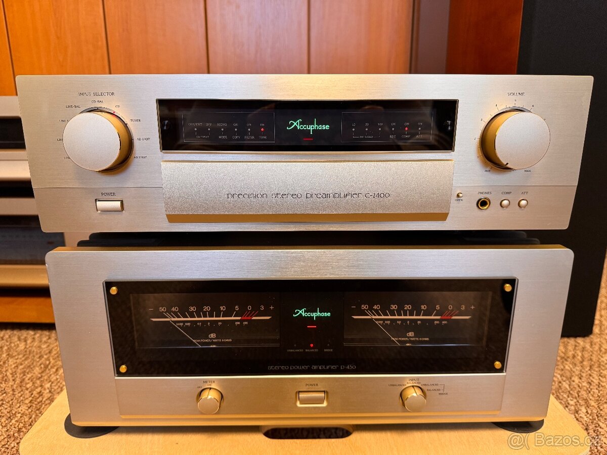 Accuphase C-2400; Accuphase P-450