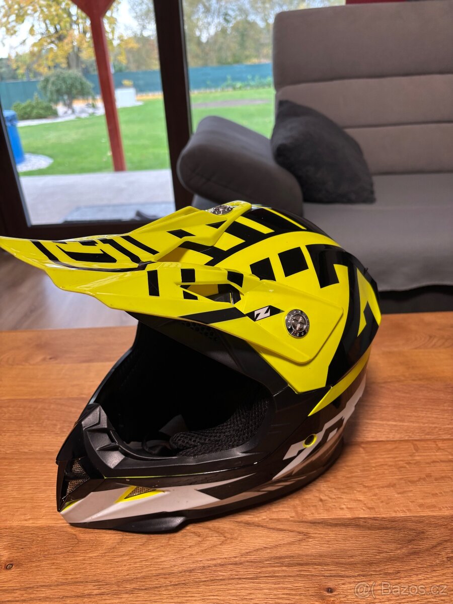 Motocrossová helma vel.YL 51-52