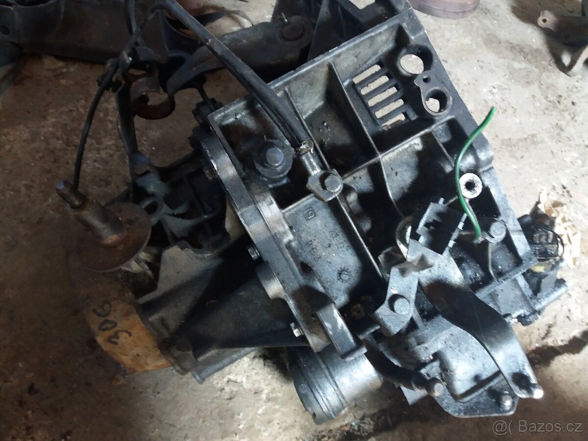 PEUGEOT 306 1.9TD r.99 - PŘEVODOVKA