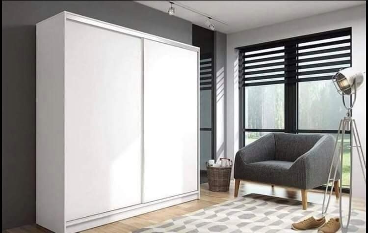 Velká šatní skříň bílá