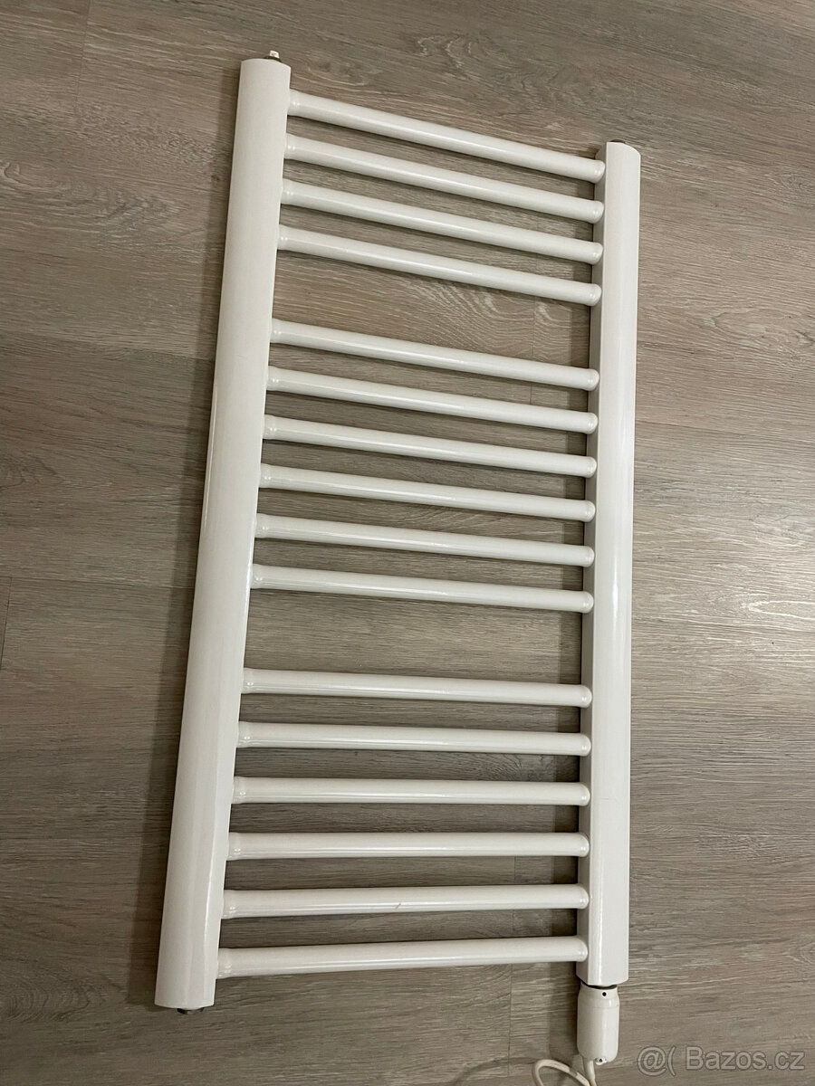 Elektrický topný žebřík vč. topidla - TOP STAV