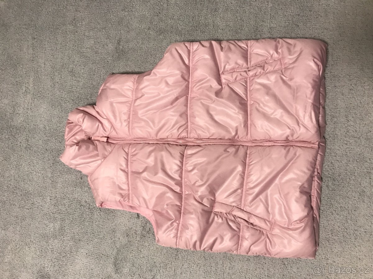 Prodám značkové zimní bundy,svetry