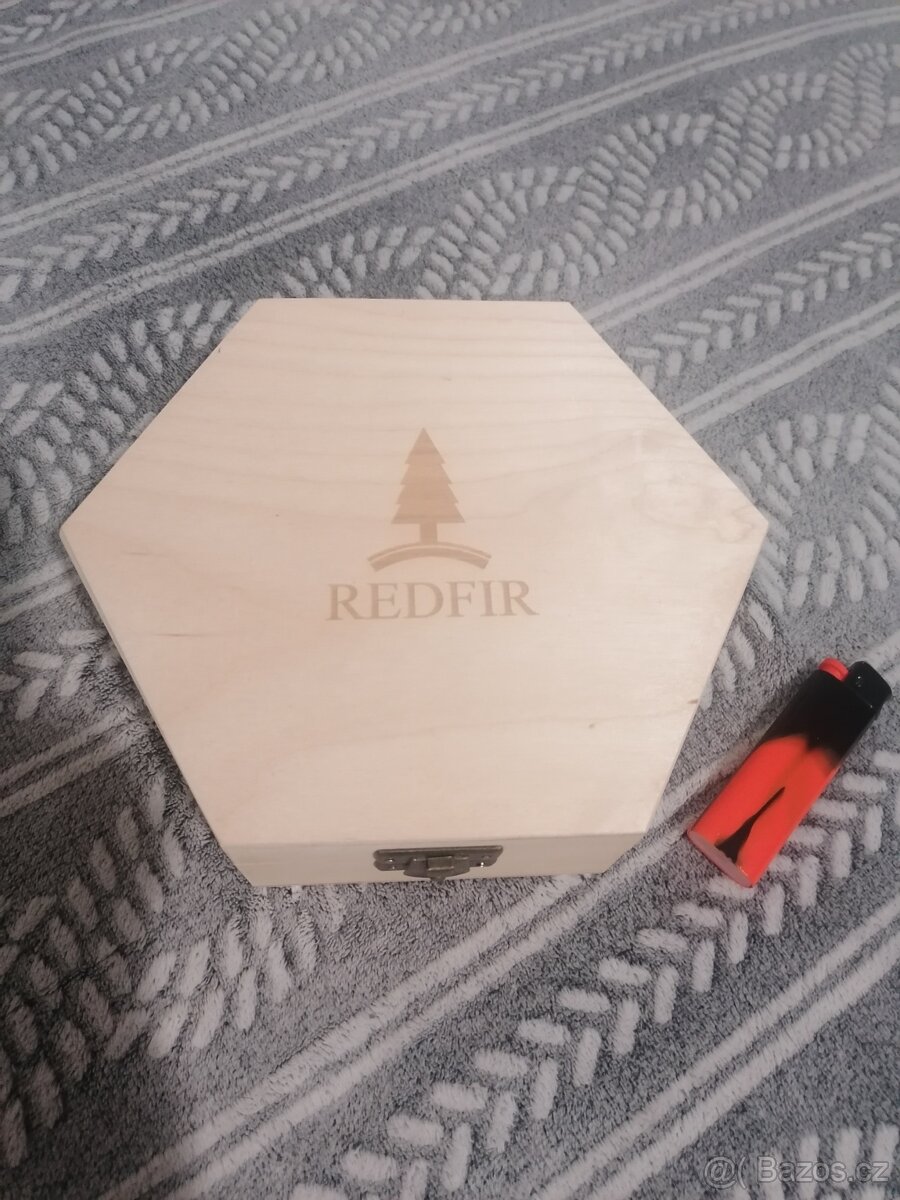 Dřevěná krabička