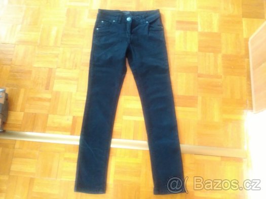 Prodám černé dívčí kalhoty C&A vel.152