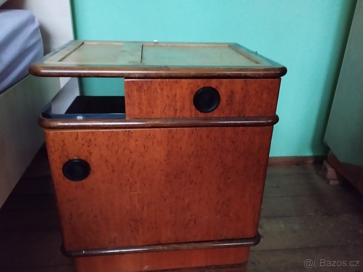 prodám levně 3ks nábytku