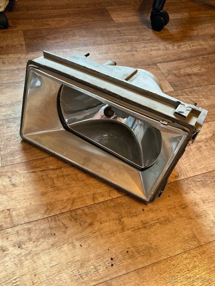 Světlomet (Fiat regata)