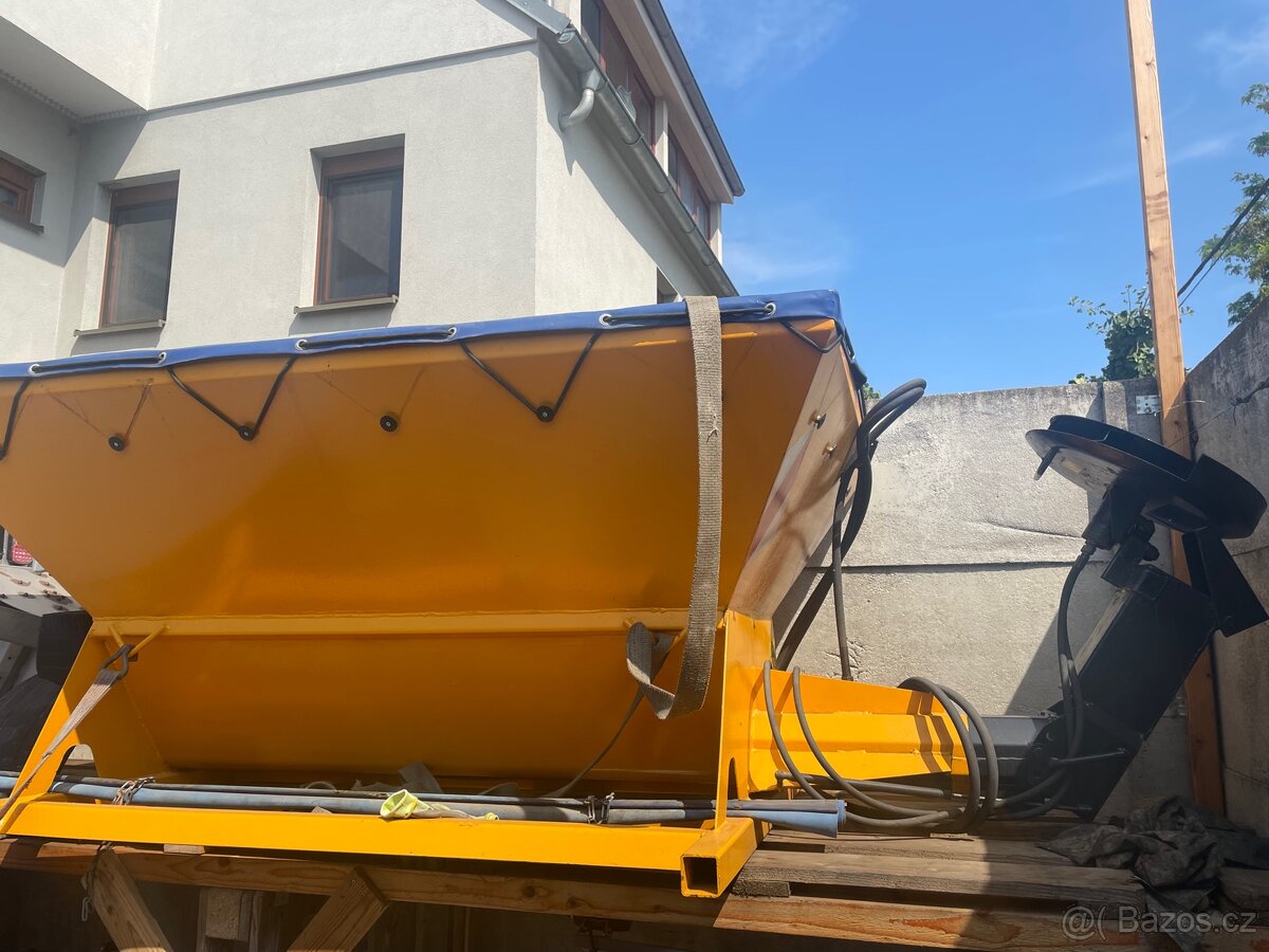 Sypač na auto auto/traktor
