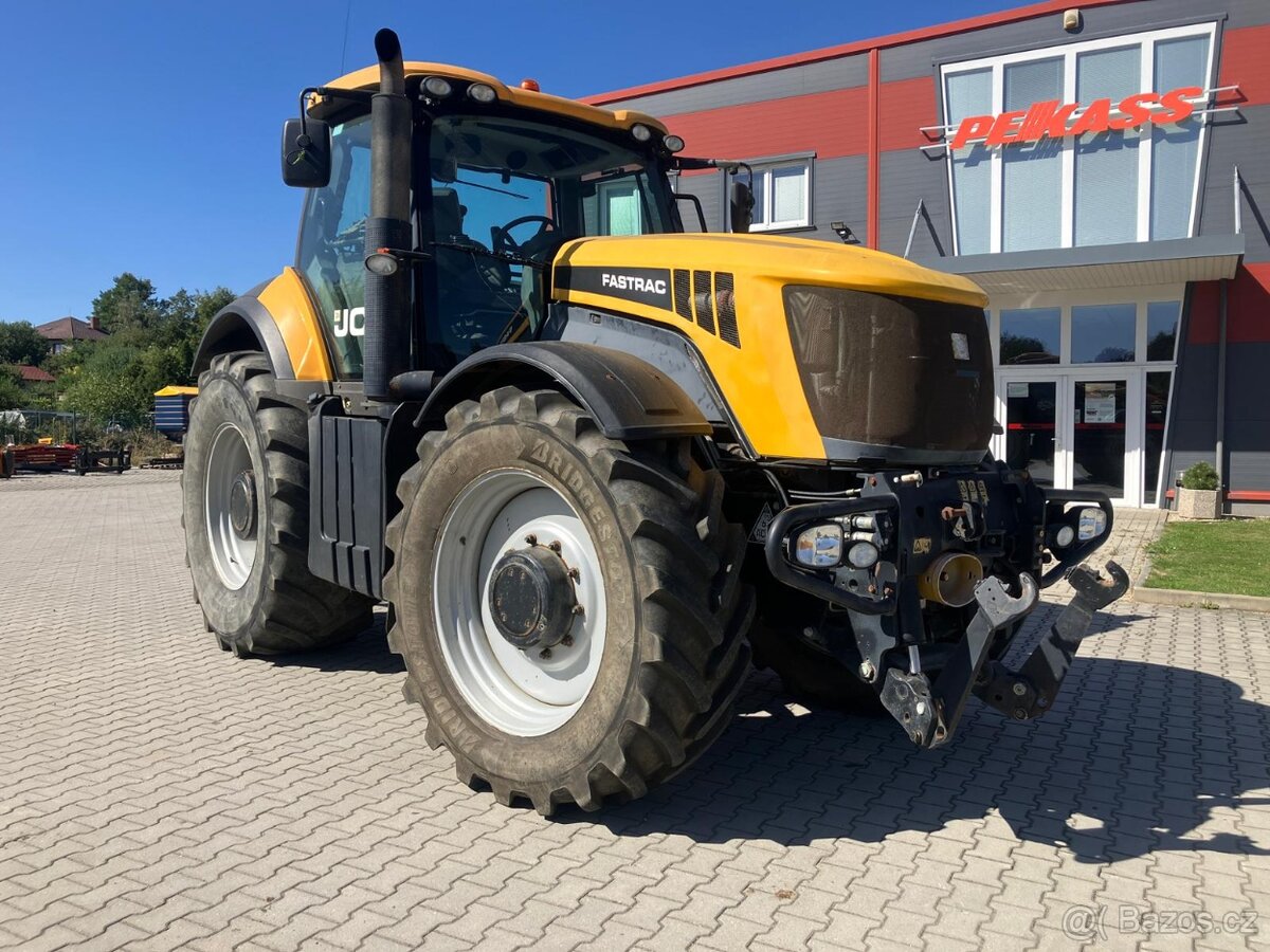JCB Fastrac 8250