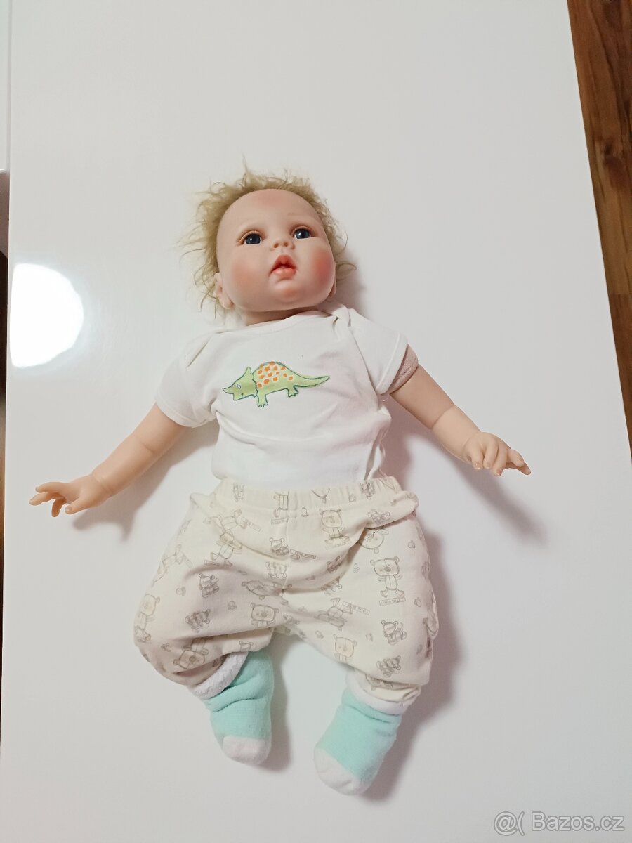 Panenka realistické miminko