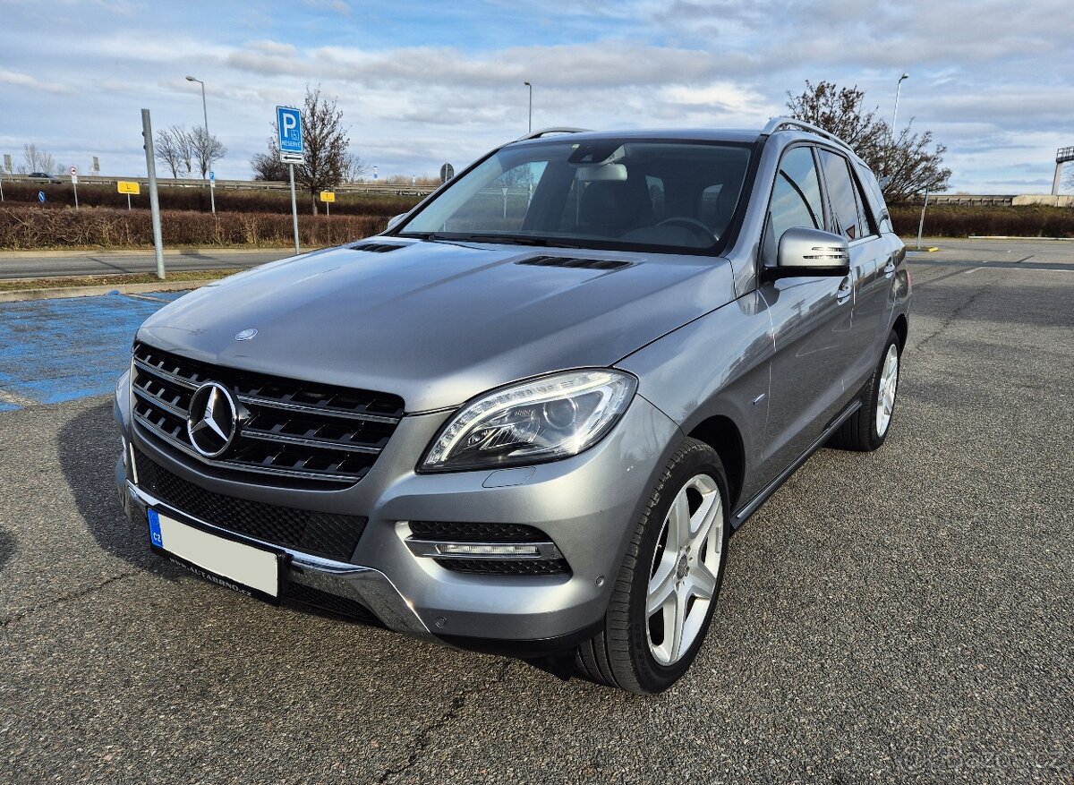 MB ML350 CDI 190KW 2012 SPORT VZDUCH PODV. ALU 20´ PERF.STAV