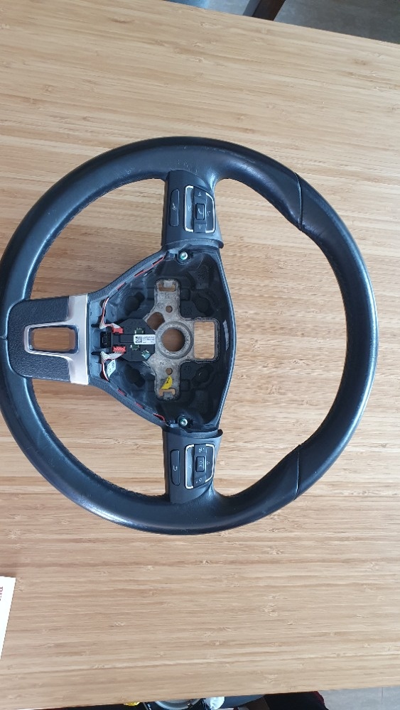MOLTIFUNKČNÍ VOLANT VW 1T0419091AC