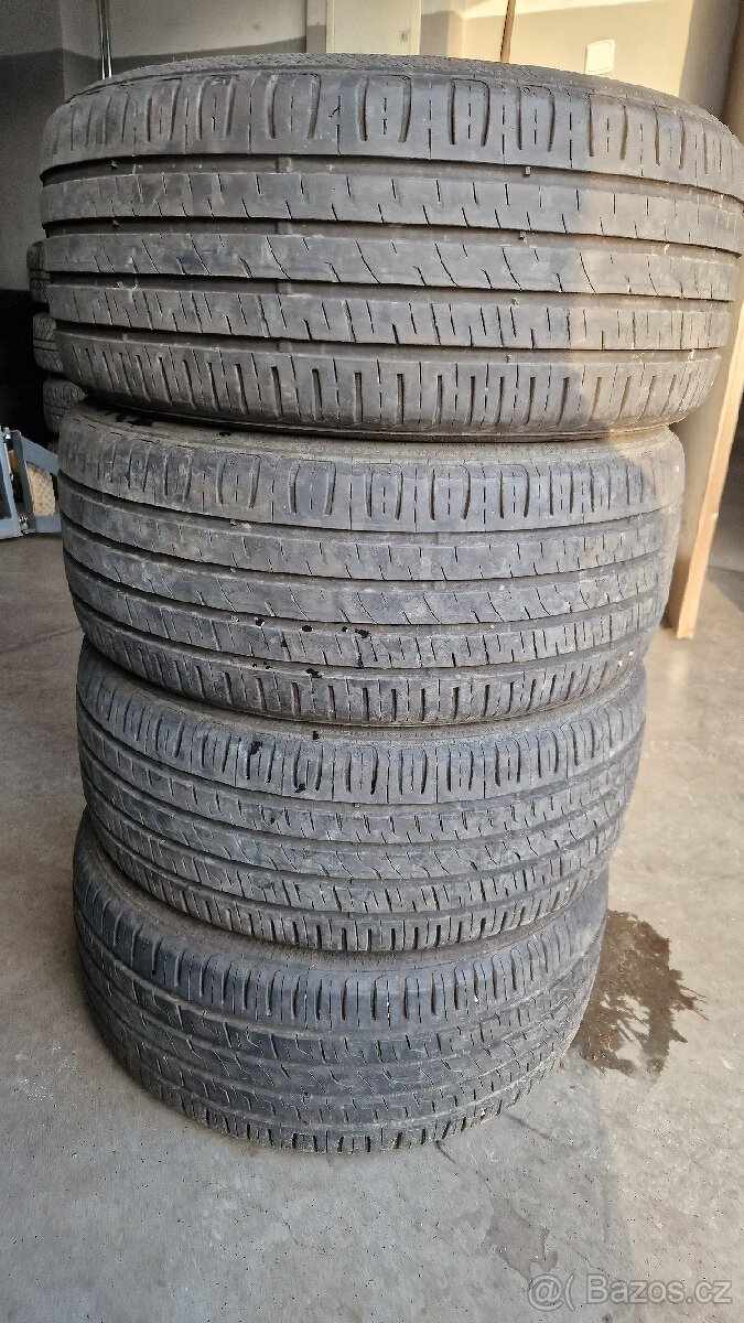 Letni pneu Barum 215/45 R17 91Y