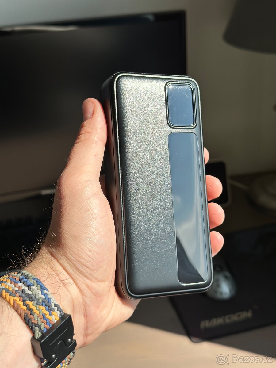 🔋⚡ Výkonná powerbanka 20 000 mAh – USB & USB-C ⚡🔋