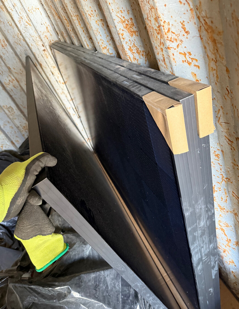 Solární panely, komponenty pro fotovoltaiku, hliník